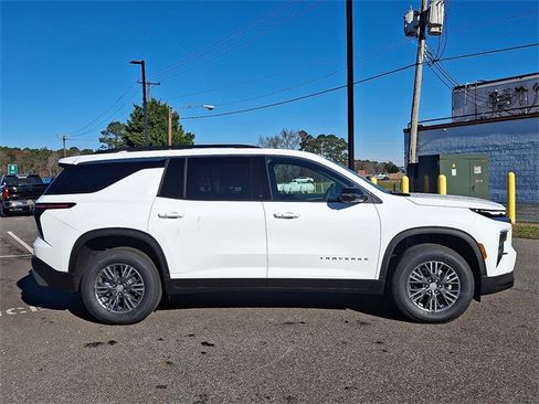 New 2026 Chevrolet Traverse LT image 5