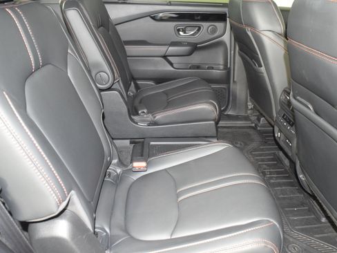 Used 2024 Honda Pilot TrailSport image 29