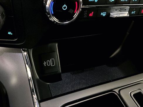 New 2025 Ford F150 XLT w/ Equipment Group 302A MID image 31