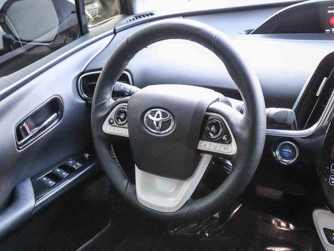 Used 2017 Toyota Prius Prime Advanced image 17