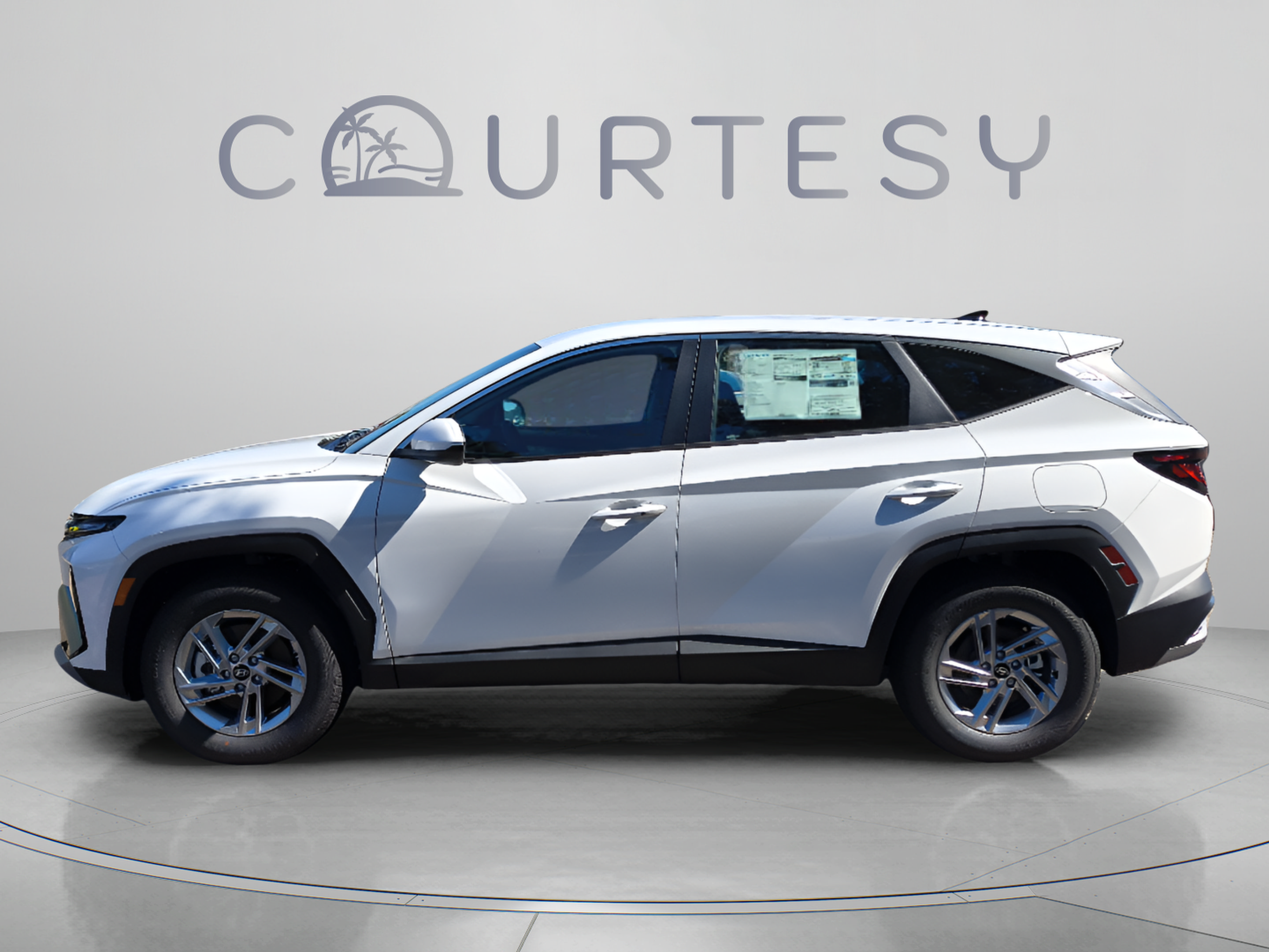 New 2026 Hyundai Tucson SE FWD image 2