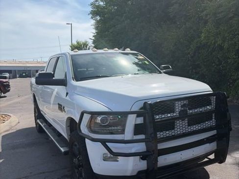 Used 2016 RAM 2500 Laramie w/ Sport Appearance Group AWD/4WD image 3