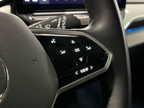 Used 2023 Volkswagen ID.4 Pro S Plus image 28