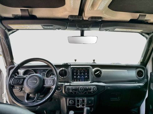 Used 2021 Jeep Gladiator Sport AWD/4WD image 22