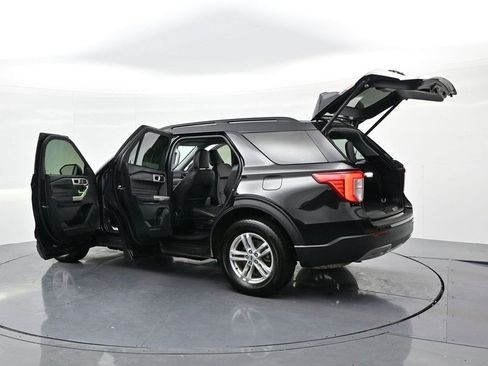 Used 2023 Ford Explorer XLT w/ Equipment Group 202A image 24