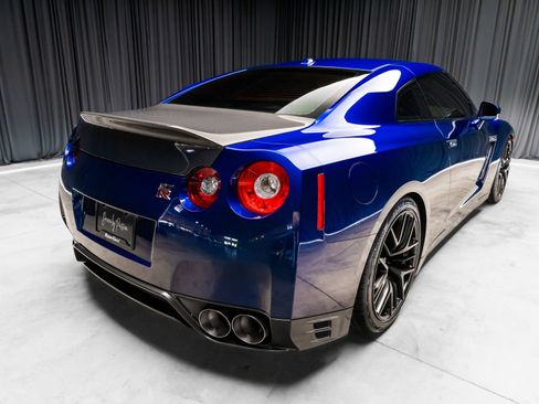 Used 2013 Nissan GT-R Black Edition AWD/4WD image 30