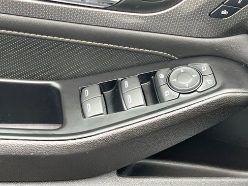 Used 2023 Chevrolet Traverse Premier w/ Redline Edition image 12