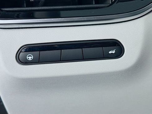 Used 2026 INFINITI QX60 Luxe w/ Cargo Package FWD image 10