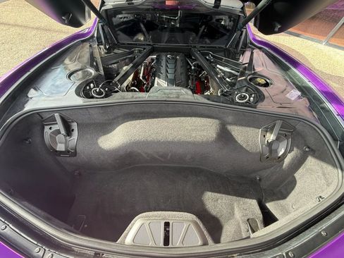 Used 2022 Chevrolet Corvette Stingray Premium Cpe w/ Z51 Performance Package RWD image 28