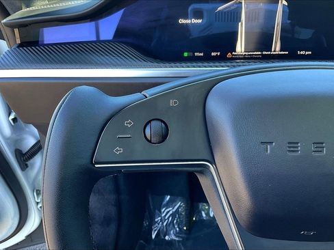 Used 2021 Tesla Model S Plaid image 7