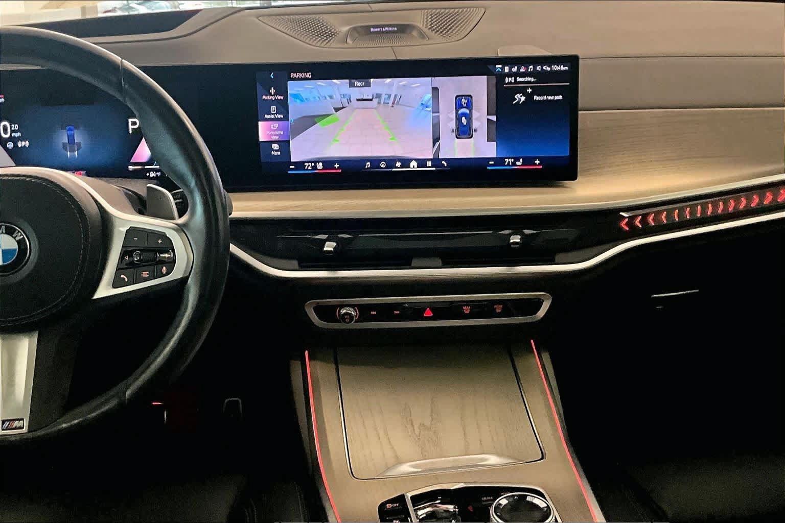 Used 2024 BMW X7 xDrive40i w/ M Sport Package AWD/4WD image 6