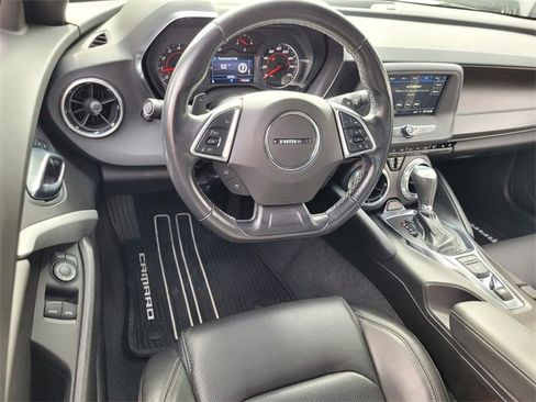 Used 2019 Chevrolet Camaro LT image 7