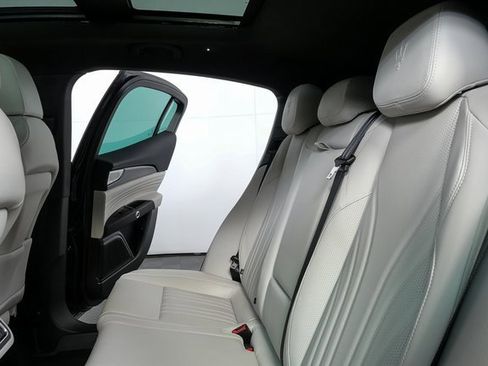 Used 2023 Maserati Grecale Modena image 21