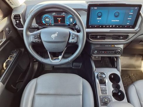 Used 2025 Ford Bronco Sport Badlands AWD/4WD image 6