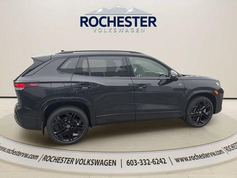Used 2026 Volkswagen Tiguan SE R-Line AWD/4WD image 8