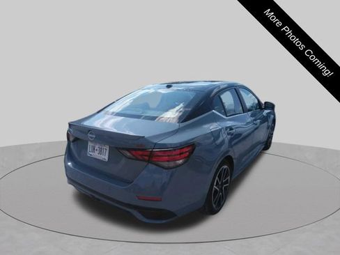 Used 2025 Nissan Sentra SR FWD image 8