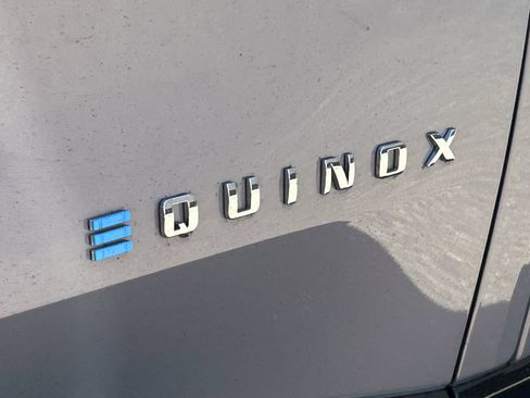 Used 2026 Chevrolet Equinox EV LT w/ Convenience Package II FWD image 8