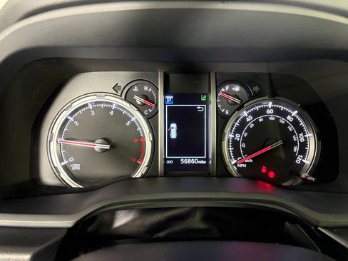 Used 2023 Toyota 4Runner TRD Off-Road Premium w/ Moonroof Package AWD/4WD image 15