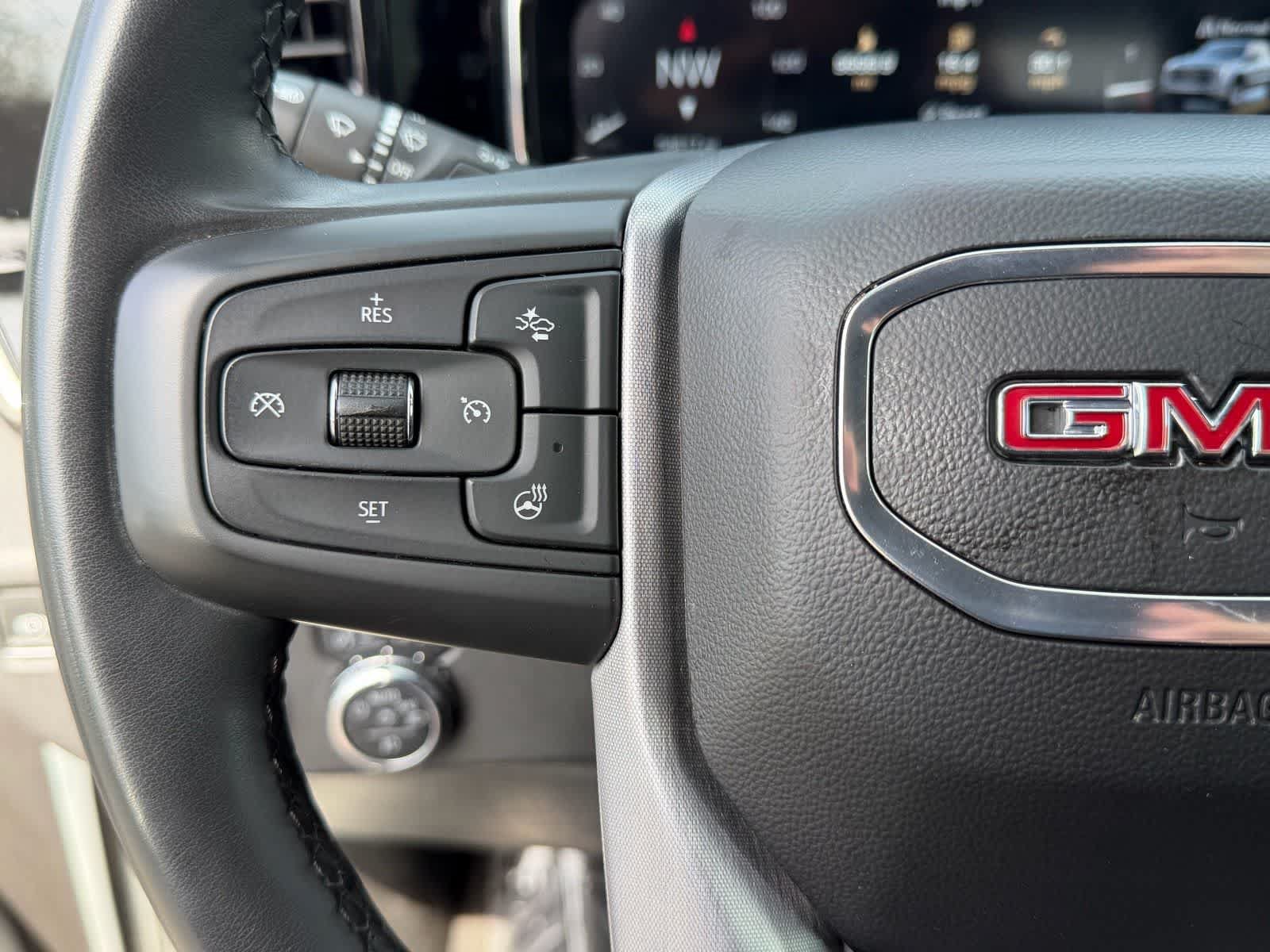 Used 2024 GMC Sierra 1500 SLT AWD/4WD image 31