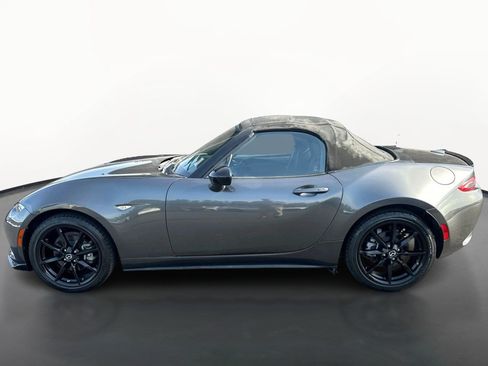 Used 2019 MAZDA MX-5 Miata Club RWD image 6
