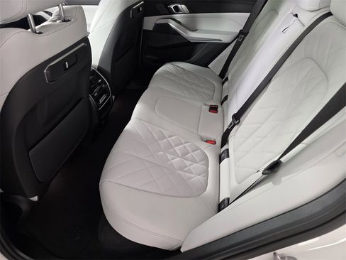 Used 2026 BMW X5 sDrive40i image 14