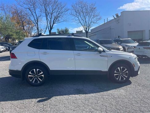 Used 2022 Volkswagen Tiguan S image 5