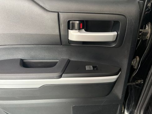 Used 2017 Toyota Tundra SR5 AWD/4WD image 62