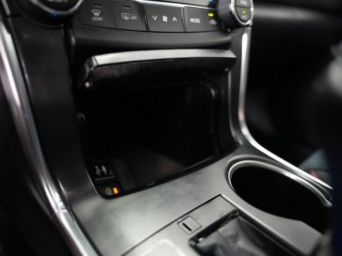 Used 2015 Toyota Camry XSE w/ Advanced Technology Package FWD image 27