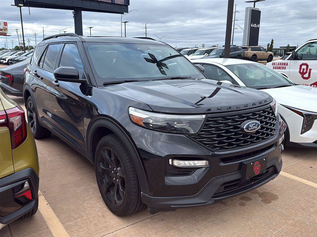 Used 2024 Ford Explorer ST-Line w/ Class IV Trailer Tow Package AWD/4WD image 1