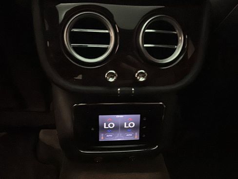 Used 2018 Bentley Bentayga Activity AWD/4WD image 26