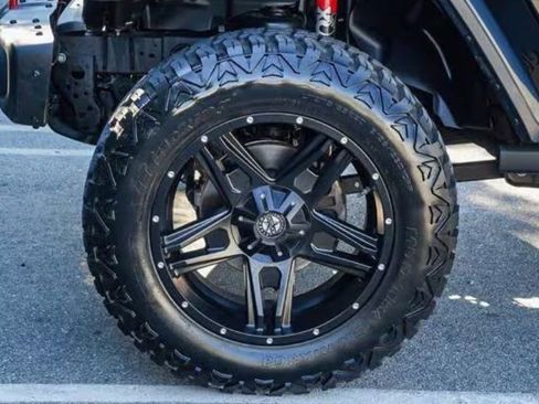 Certified 2020 Jeep Gladiator Rubicon image 4