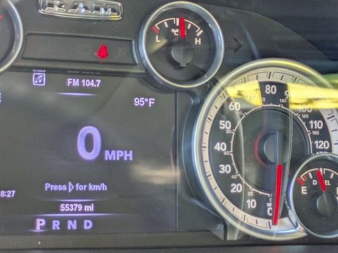 Used 2015 RAM 2500 SLT w/ Luxury Group AWD/4WD image 5