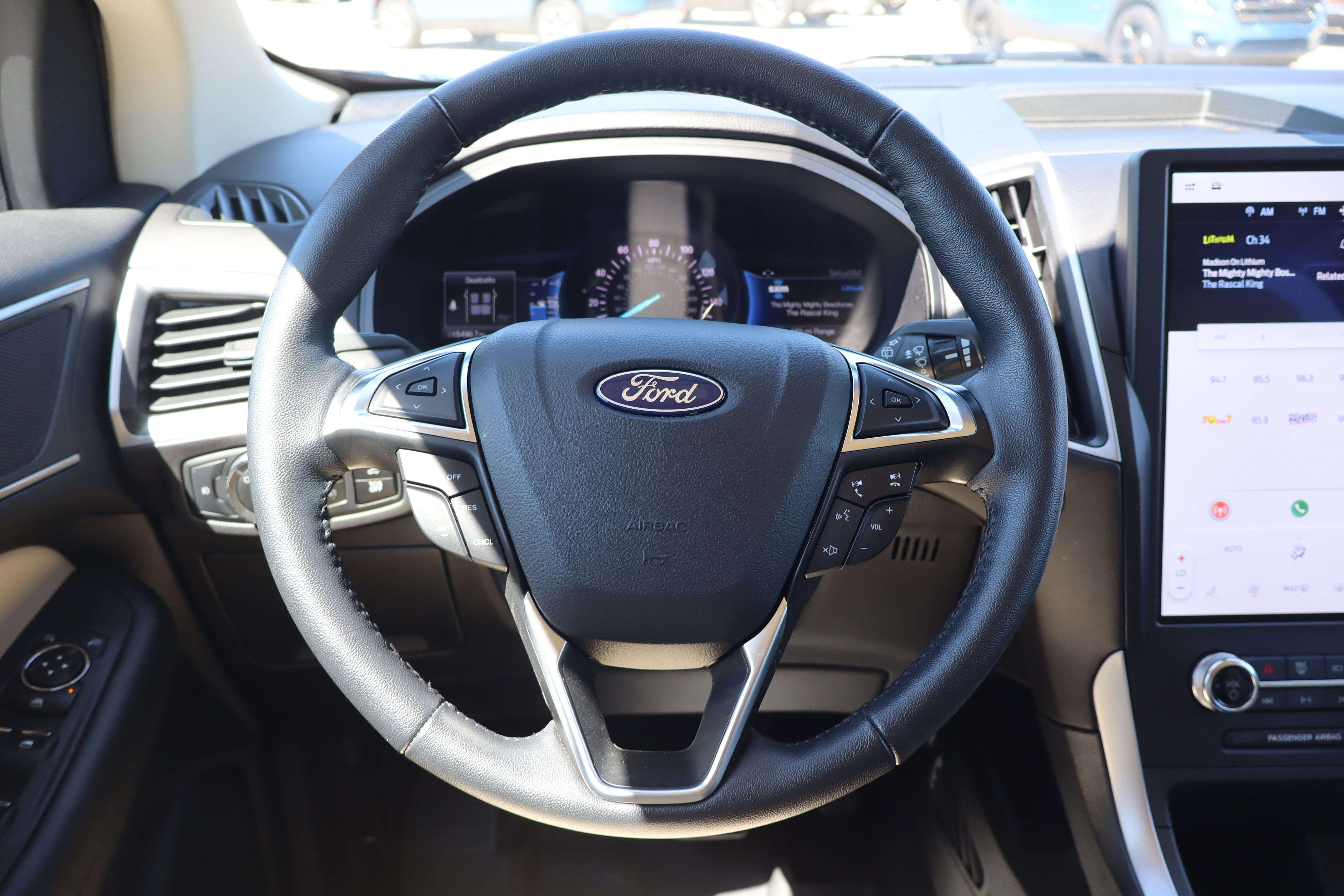 Used 2024 Ford Edge SEL w/ Convenience Package AWD/4WD image 15