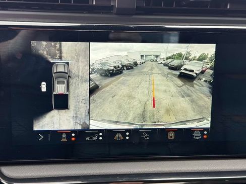 Used 2024 GMC Sierra 1500 AT4 AWD/4WD image 32