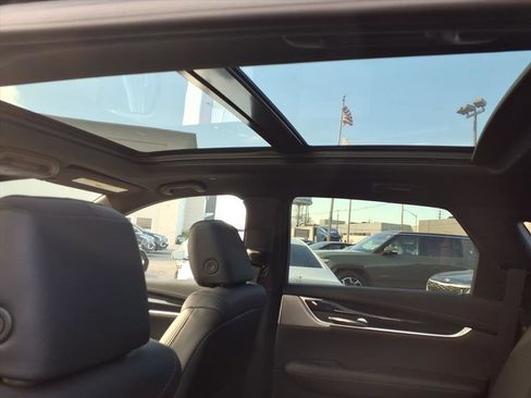 Certified 2023 Cadillac XT5 Premium Luxury image 13