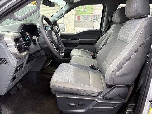 Used 2022 Ford F150 XLT image 11