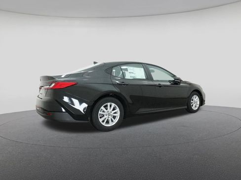 New 2026 Toyota Camry LE image 25