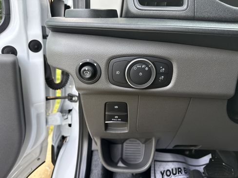 Used 2023 Ford Transit 250 Low Roof AWD w/ Exterior Upgrade Package image 14