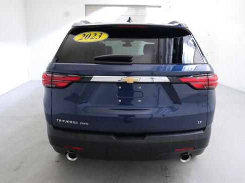 Used 2023 Chevrolet Traverse LT image 7