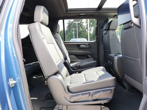 New 2026 Chevrolet Suburban Premier AWD/4WD image 42