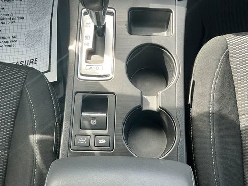 Used 2016 Subaru Outback 2.5i Premium image 22