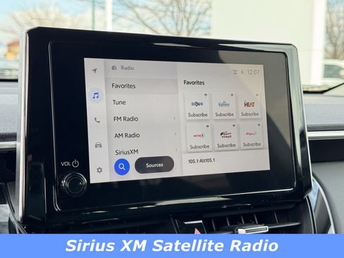 Used 2023 Toyota Corolla Cross XLE w/ Convenience Package image 7