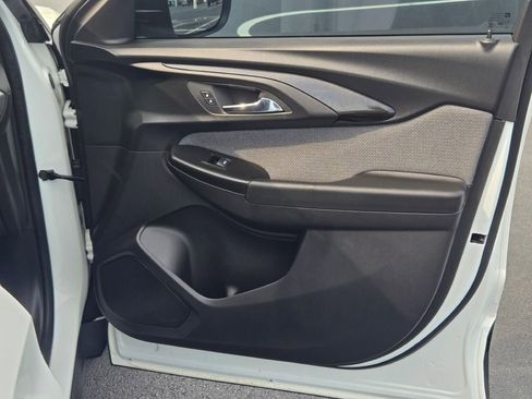 Used 2022 Chevrolet TrailBlazer LS image 5