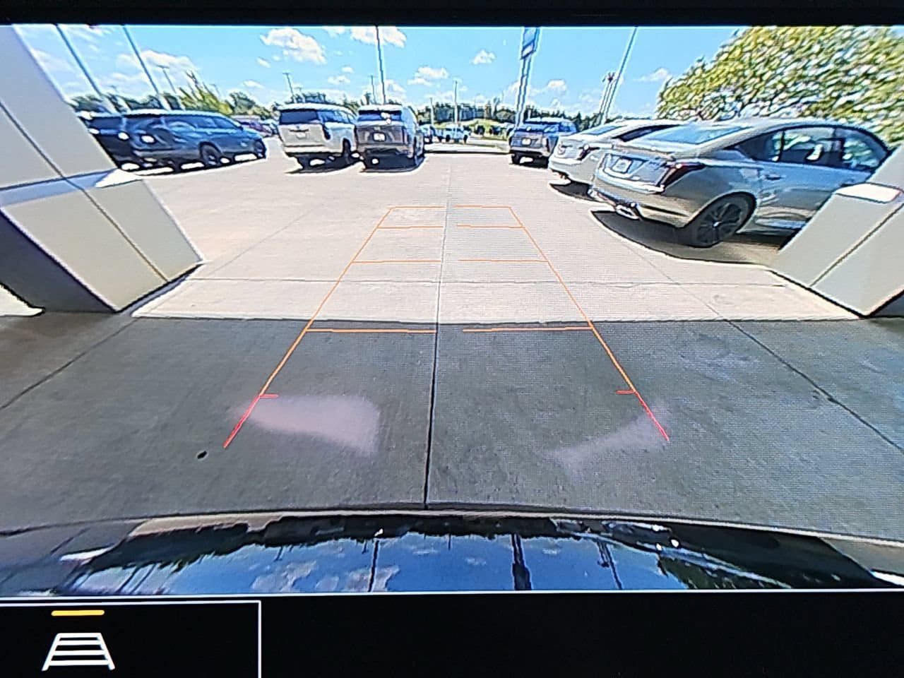 Certified 2023 Chevrolet Traverse LT FWD image 29