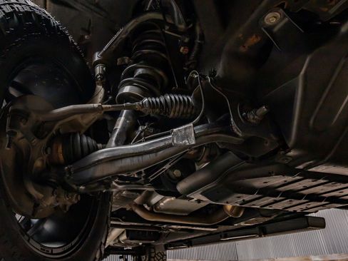 Used 2021 Chevrolet Silverado 1500 High Country w/ Technology Package image 14