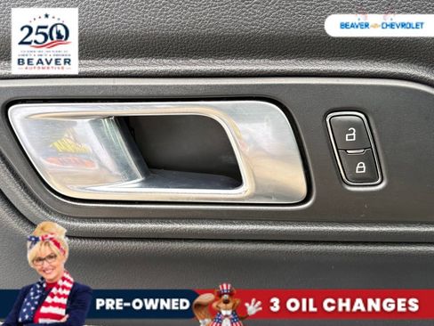 Used 2021 Ford Mustang Premium RWD image 30