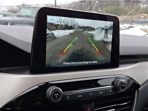 Used 2022 Ford Escape SEL image 18