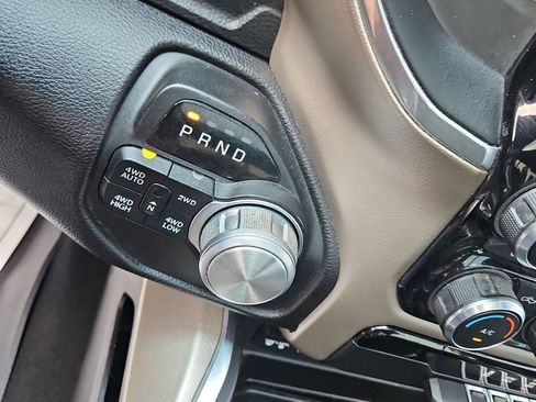 Used 2019 RAM 1500 Laramie w/ Sport Appearance Package AWD/4WD image 25