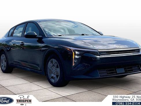 Used 2025 Kia K4 FWD image 1
