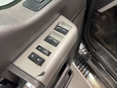 Used 2014 Ford F350 Lariat image 7